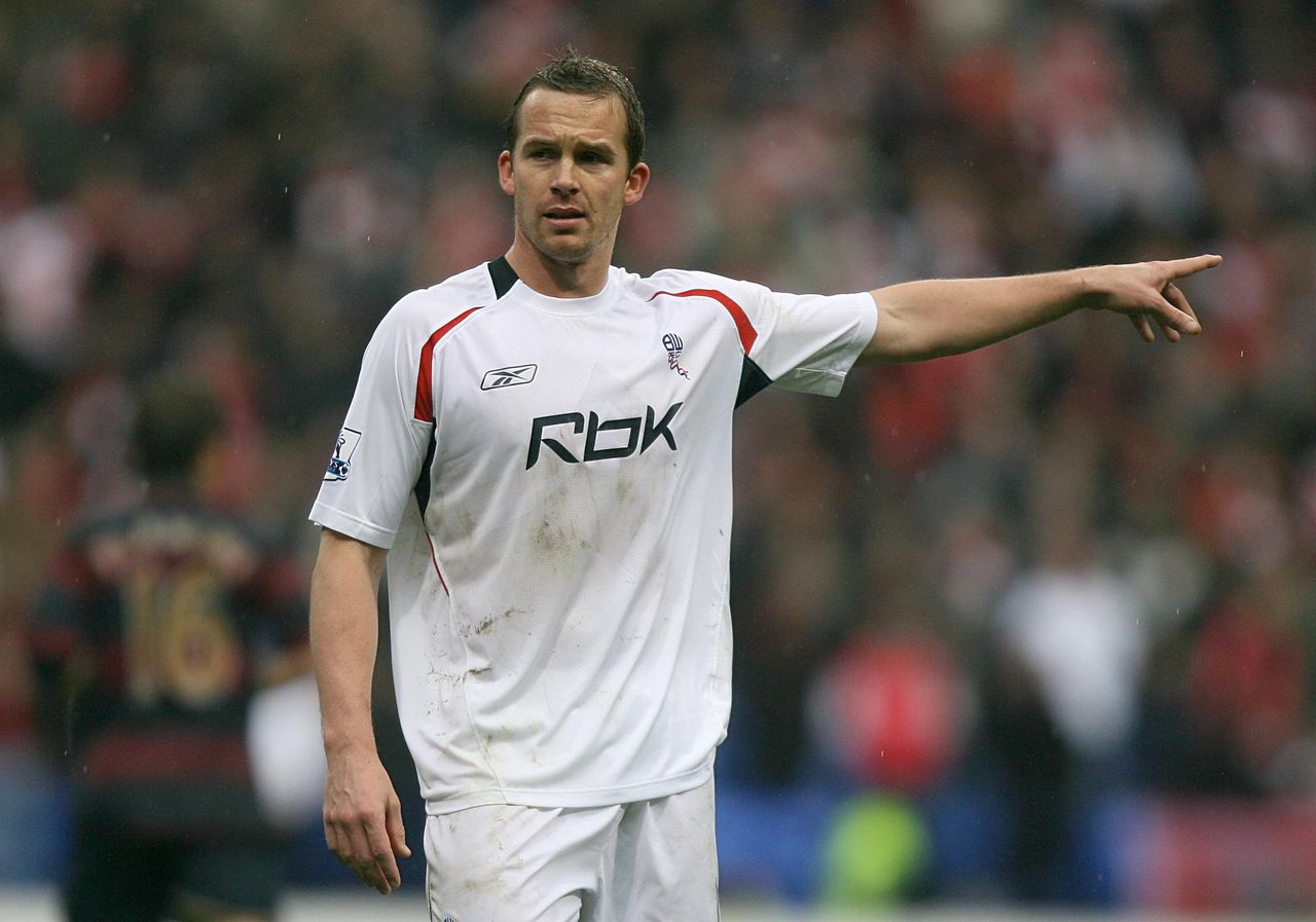 Kevin Davies playing for Bolton Wanderers in 2008