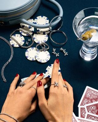 Nail, Games, Hand, Fashion accessory, Finger, Illustration, Recreation, Jewellery, Gambling, Nail care,