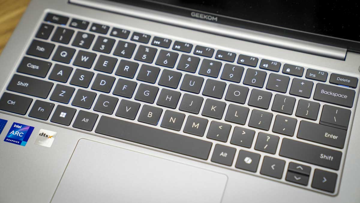 GEEKOM GeekBook X14 Pro