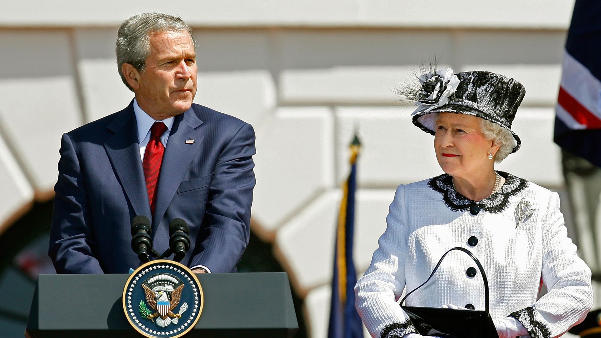 President George W Bush and Queen Elizabeth II
