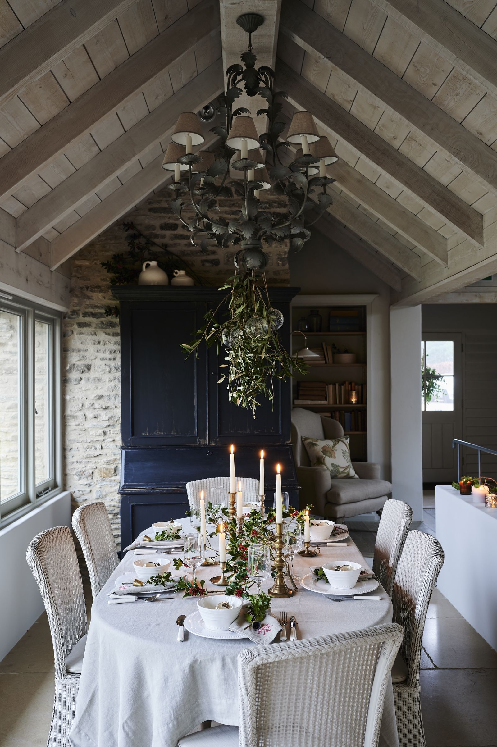 Christmas dining room decor ideas 11 ways to impress your guests ...