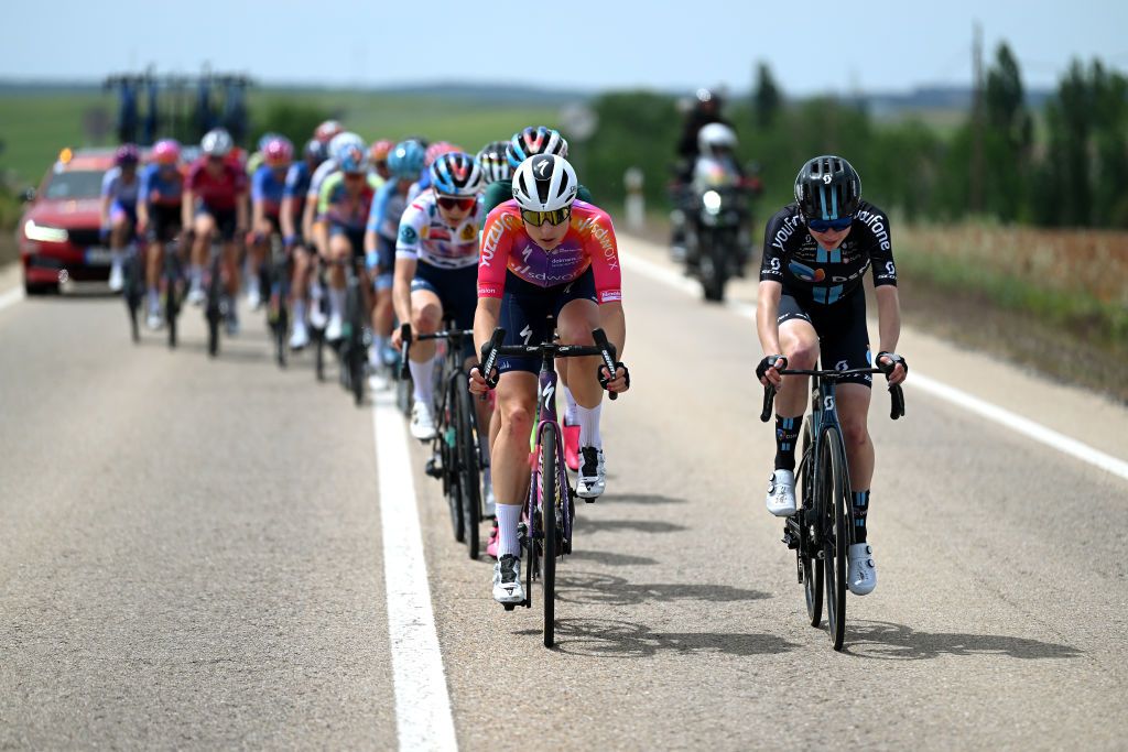 MIRADOR DE PEAS LLANAS SPAIN MAY 05 LR Marlen Reusser of Switzerland and Team SD Worx and Esmee Peperkamp of The Netherlands and Team DSM compete in the breakaway during the 9th La Vuelta Femenina 2023 Stage 5 a 1292km stage from La Cabrera to Mirador de Peas Llanas 1479m UCIWWT on May 05 2023 in Mirador de Peas Llanas Spain Photo by Dario BelingheriGetty Images