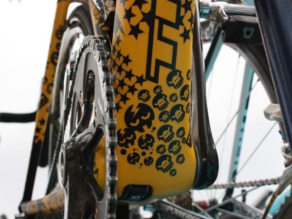 These icons may be part of bigger die-cut decals but it still takes a skilled hand to get them laid on properly.