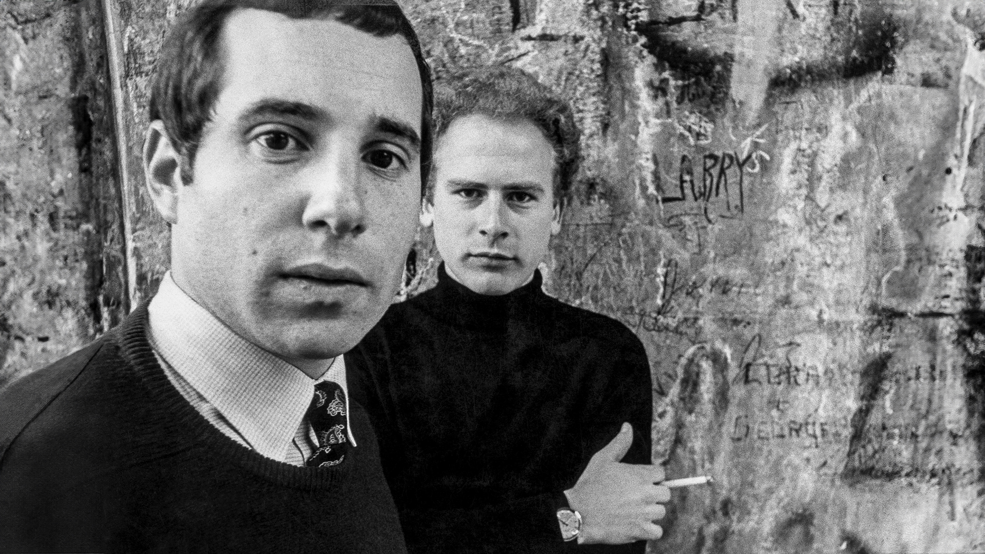 Paul Simon (foreground) and Art Garfunkel, April 28, 1967