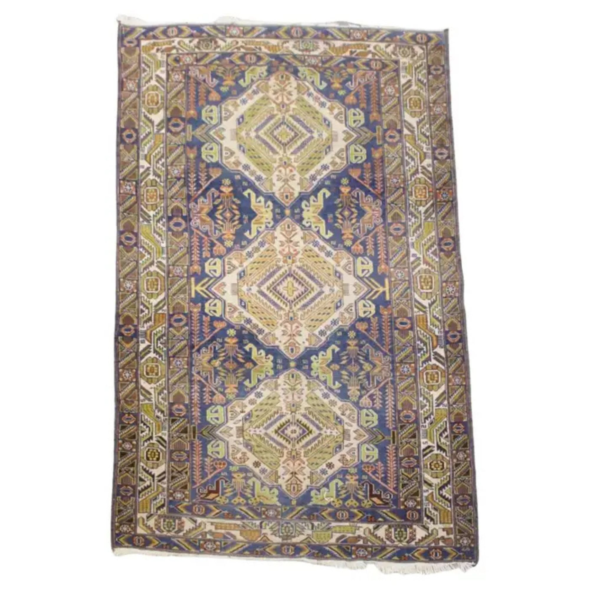Hand-knotted rug with a beautiful pattern, 195&amp;times;116 cm