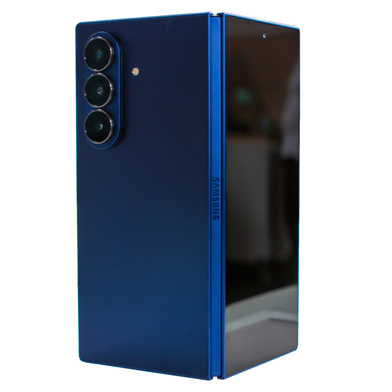 Samsung Galaxy Z Fold 7 square render