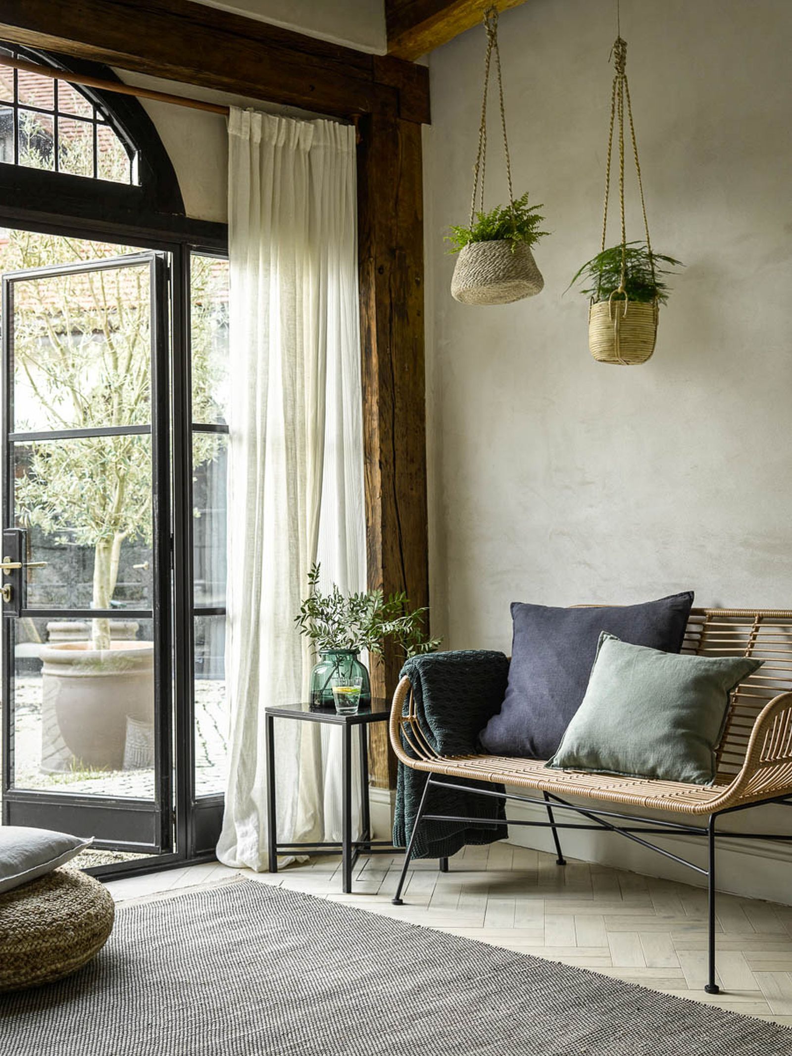 How to maintain wicker furniture and keep it hydrated | Homes and Gardens