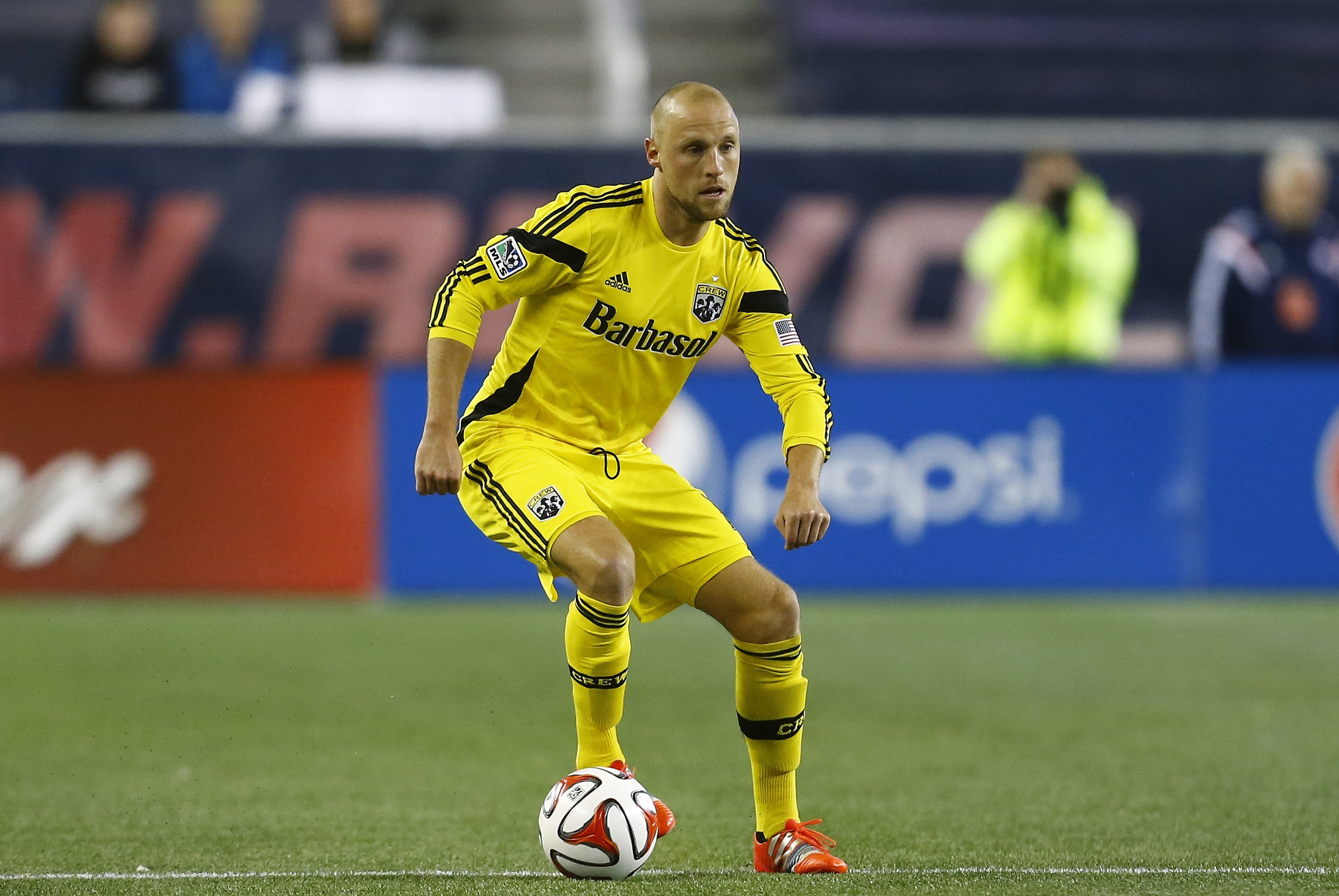 Eric Gehrig of Columbus Crew in action against New England Revolution in November 2014.