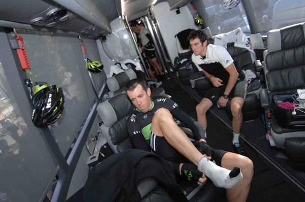 Matthew Hayman (Team Sky) gets ready on the bus
