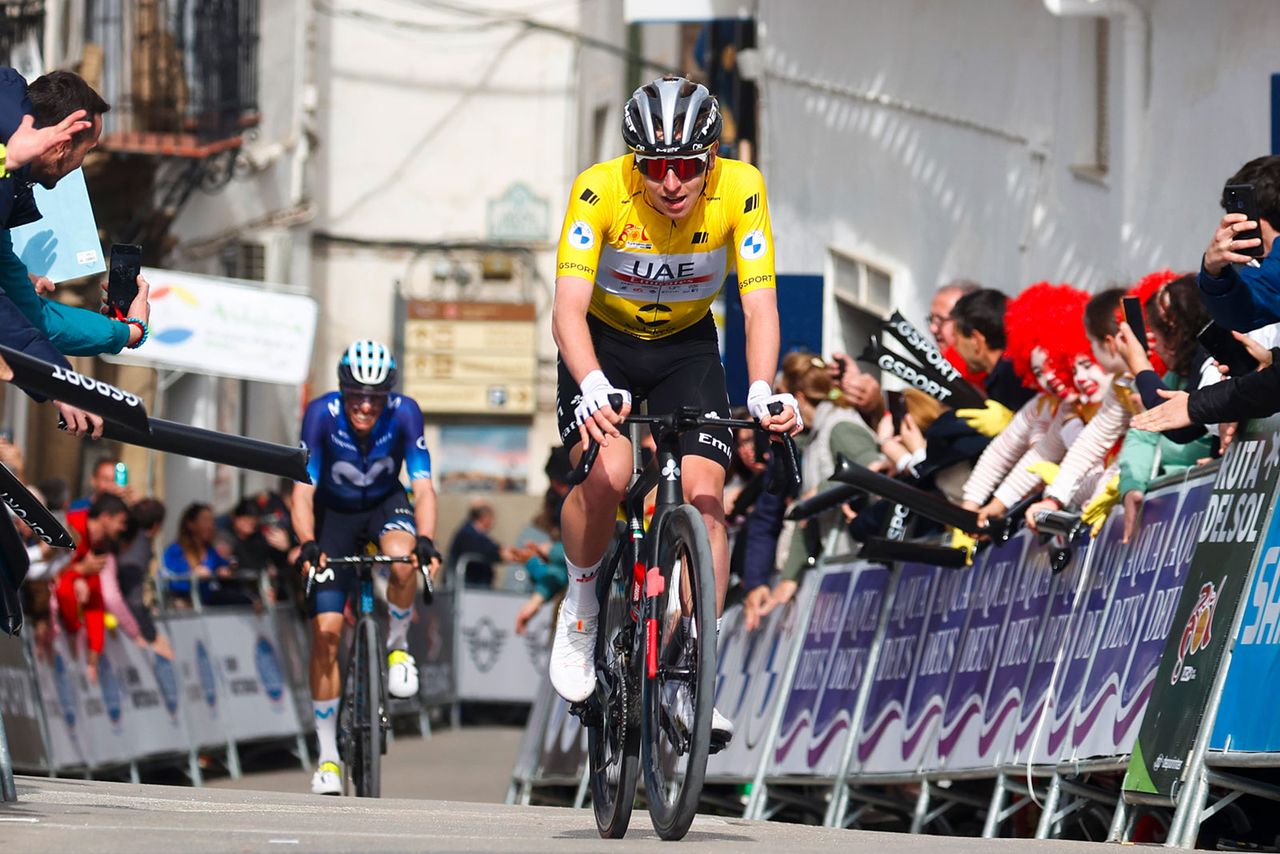 Vuelta a Andalucia Ruta Ciclista Del Sol 2023 - 69th Edition - 4th stage Olvera - Iznajar 164,8 km - 18/02/2023 - Enric Mas (ESP - Movistar Team) - Tadej Pogacar (SLO - UAE Team Emirates) - photo Luis Angel Gomez/SprintCyclingAgency&Acirc;&copy;2023
