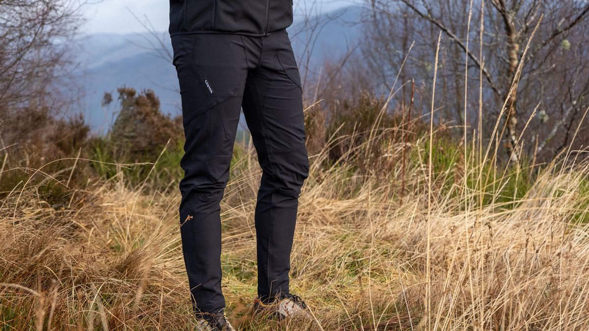 Canyon MTB Pants review – close-fitting and comfortable enduro pants ...