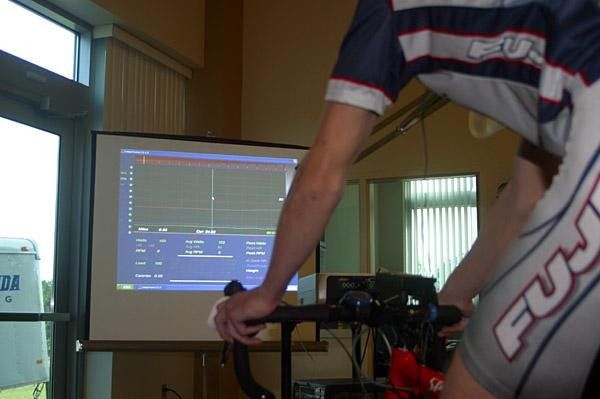 The large screen display keeps the painful progression &ldquo;in your face&rdquo;