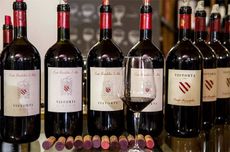 Tasting at the wine bank in Piedmont.