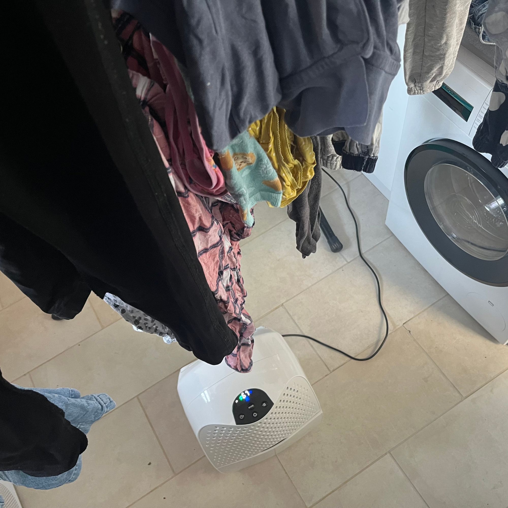 Ebac 4850 21 Litre Dehumidifier drying laundry