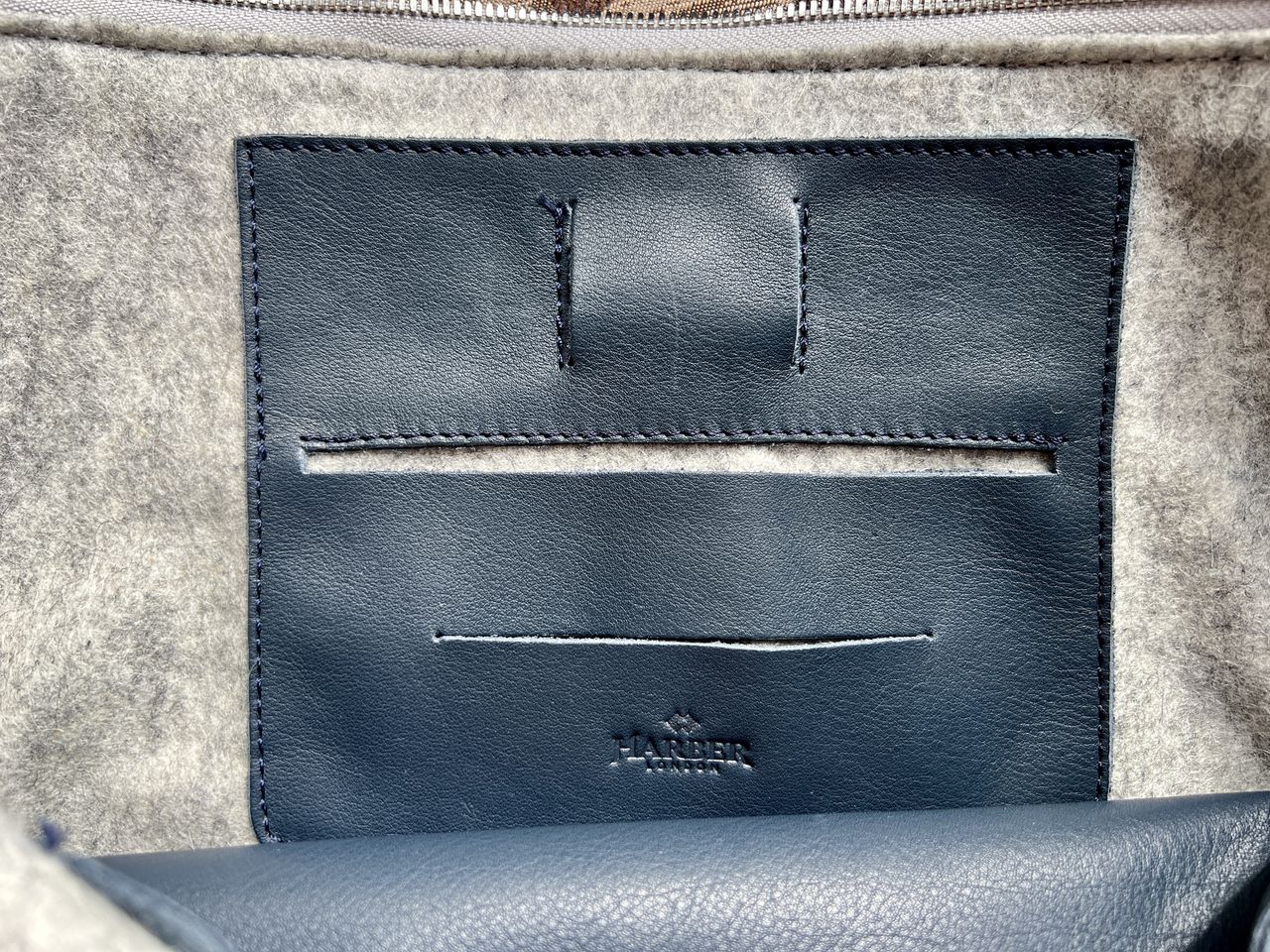 Harber London Carry All Macbook Folio Holders Empty