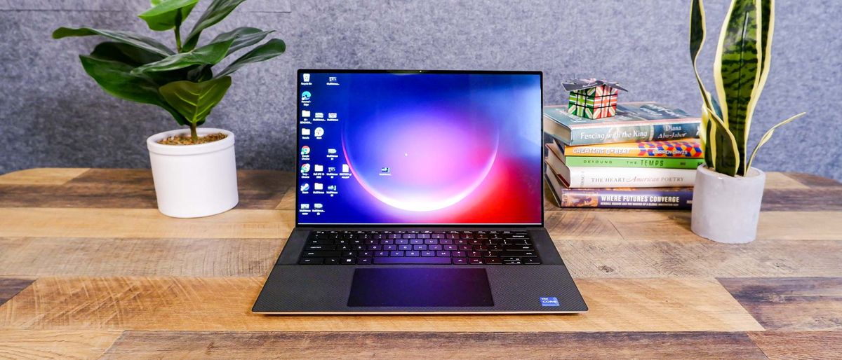 Dell XPS 15 OLED (2022) review: A great MacBook Pro alternative | Tom's ...