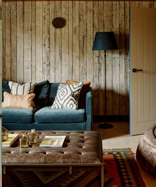 Country sitting room by Lauren Gilberthorpe Interiors