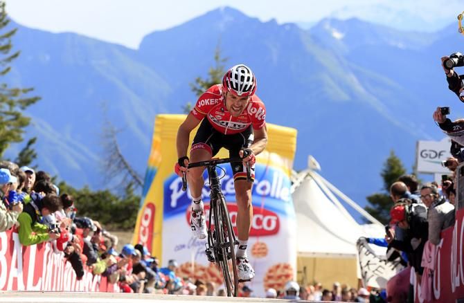 Maxime Monfort (Lotto Belisol) rides to 8th on the Monte Zoncolan