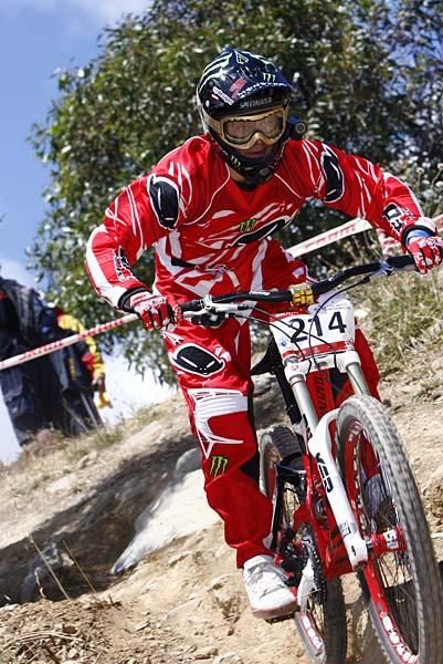 Troy Brosnan races to a win in the Under 19 Australian Men's Downhill Championship.