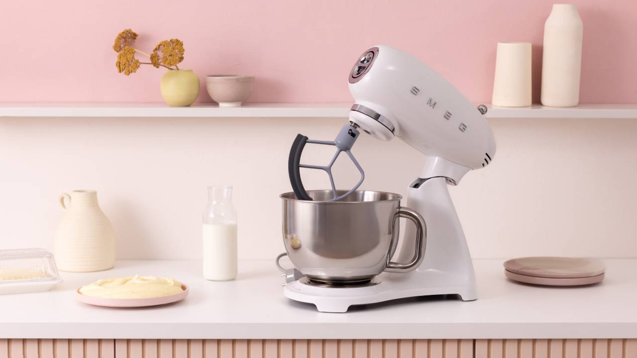 Smeg SMF05 Stand Mixer