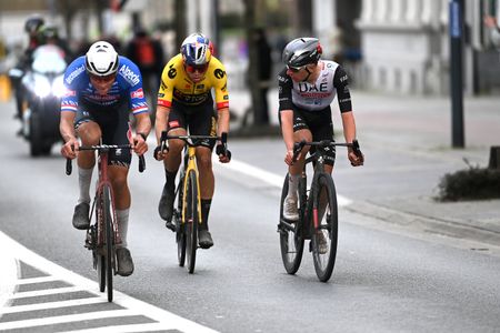 Wout van Aert, Mathieu van der Poel and Tadej Pogačar at E3