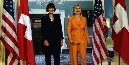 Hillary Clinton and Swiss foreign minister Micheline Calmy-Rey announcing UBS agreement