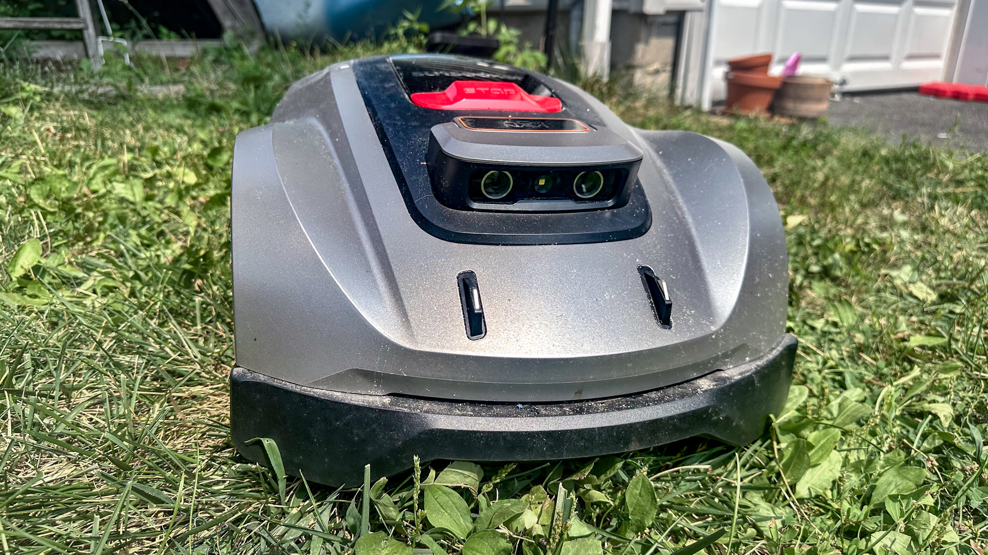 Sunseeker X3 Plus robot lawnmower vision system