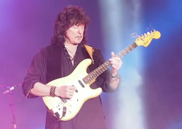 Watch Ritchie Blackmore Rock at First Rainbow Gig in 19 Years | Guitar ...