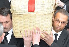 Funeral of Wendy Richard-09 March 2009