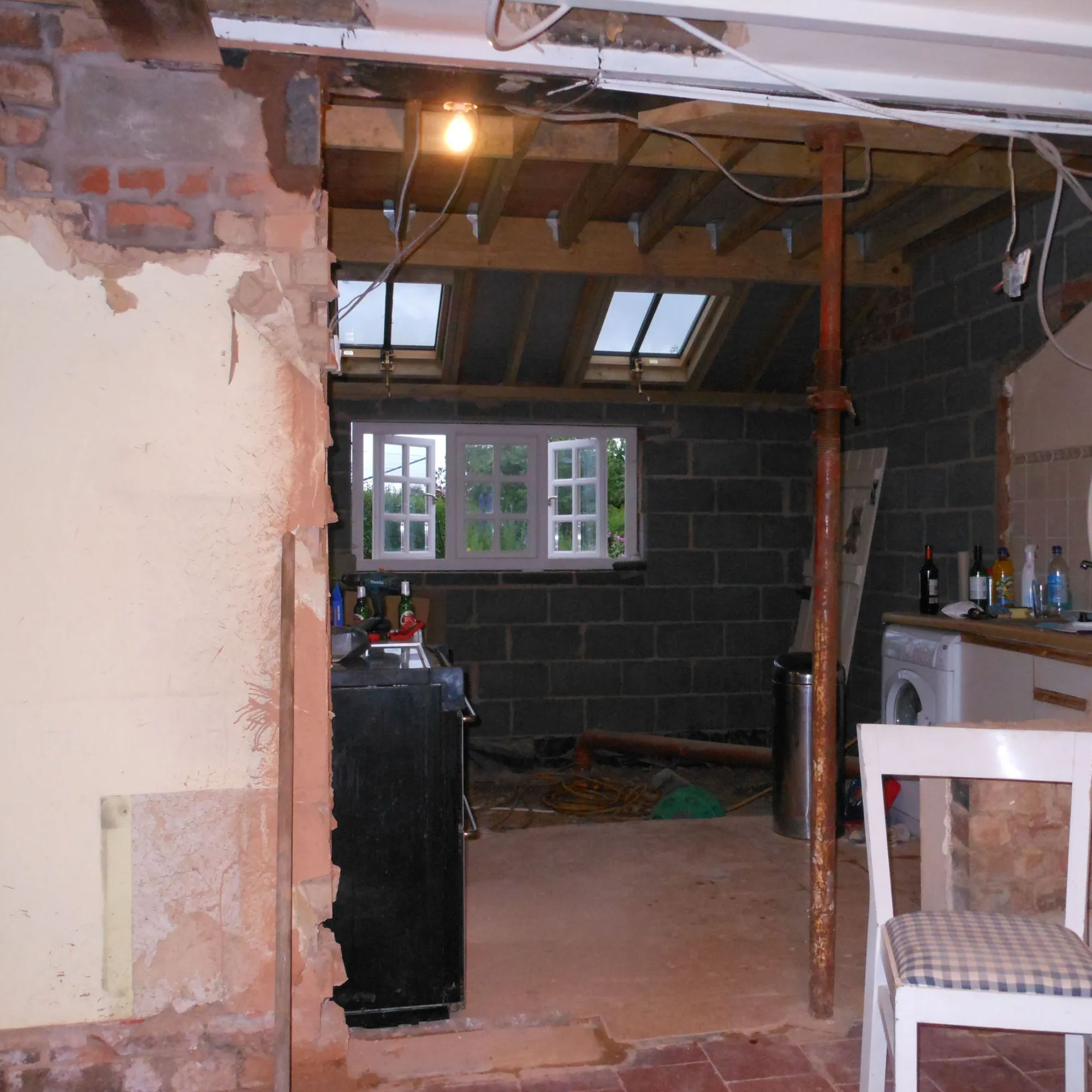 removing a wall between kitchen extension and dining room