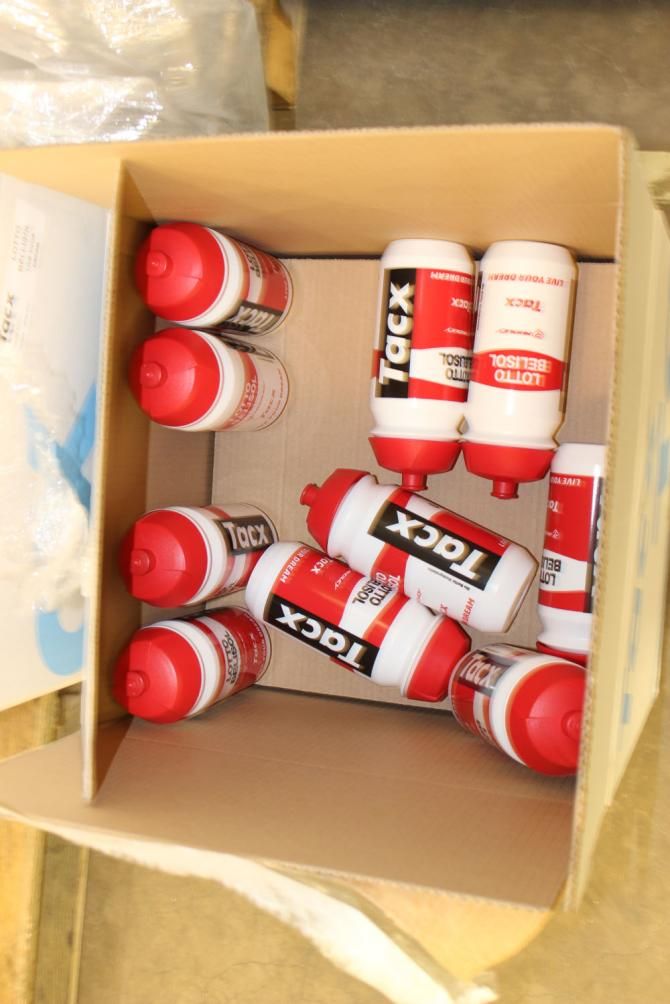 25,000 bidons are used in a year