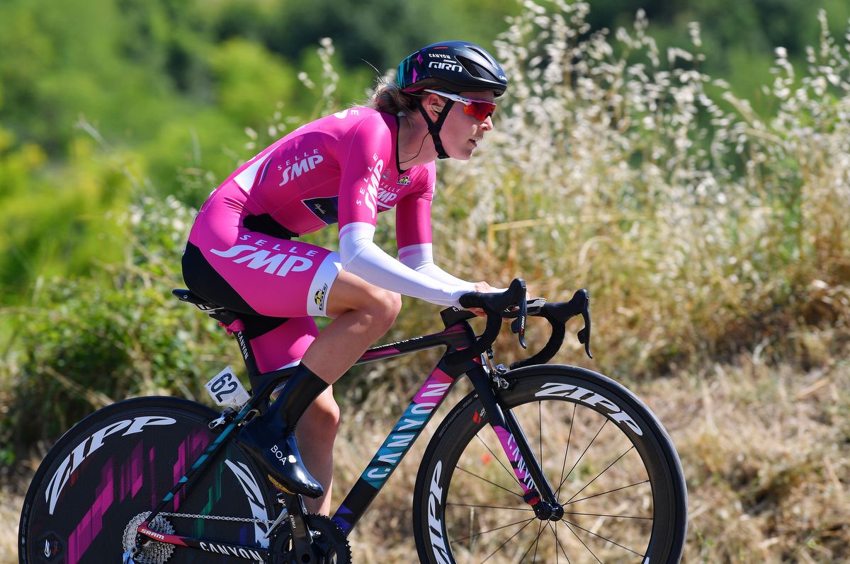 Hannah Barnes (Canyon-SRAM) opted for the TT bike