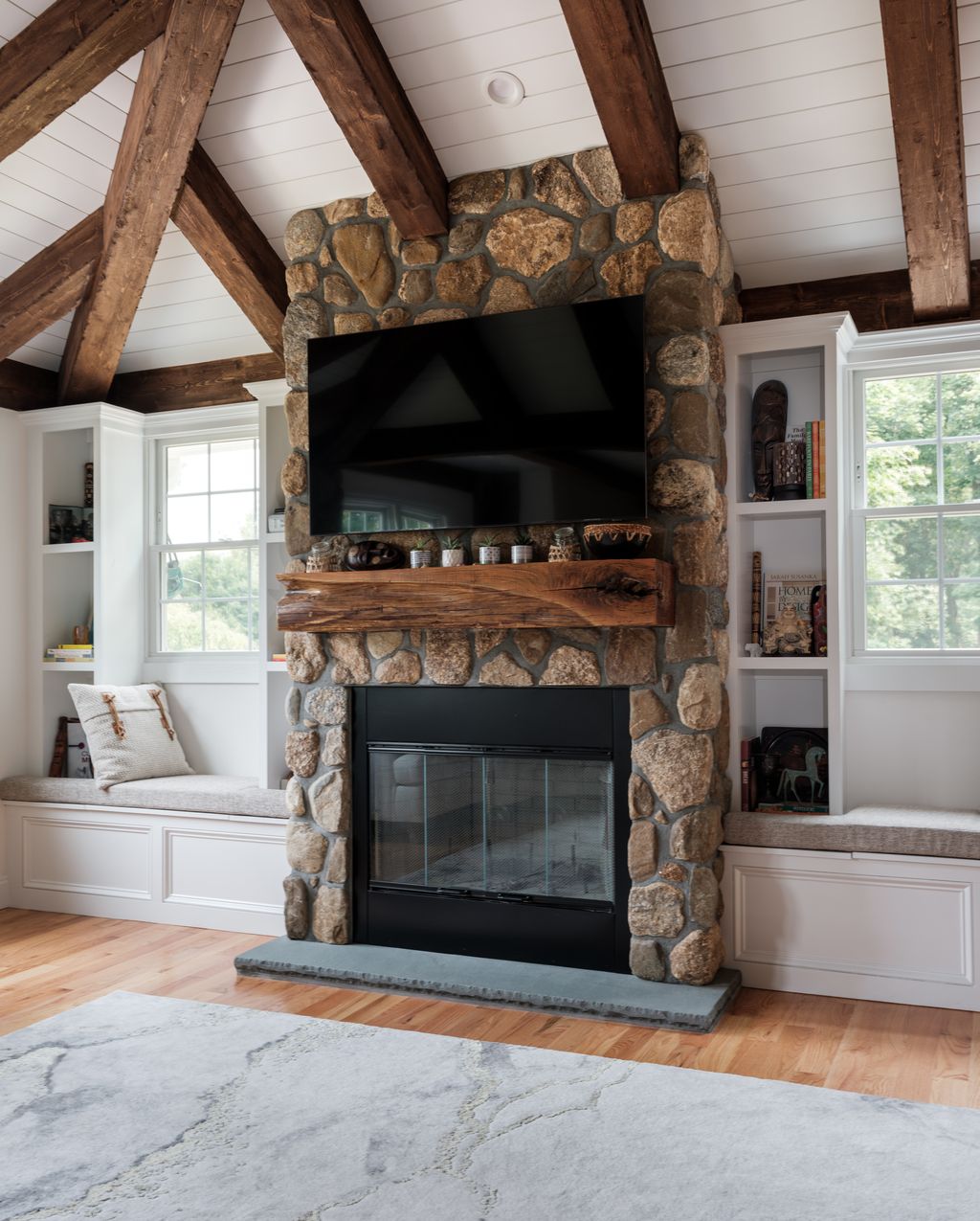 How to design a timeless living room that is trend-proof | Real Homes