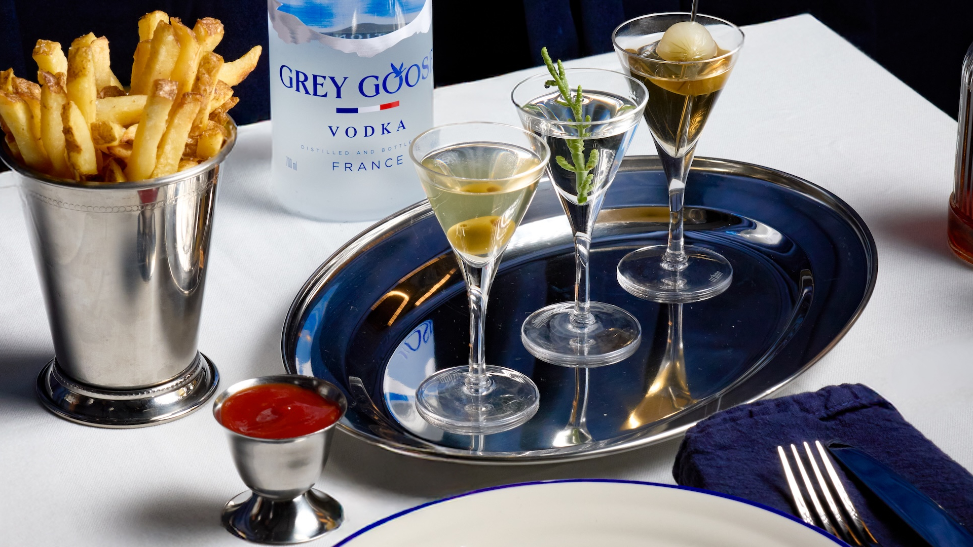 Grey Goose Martini and chips