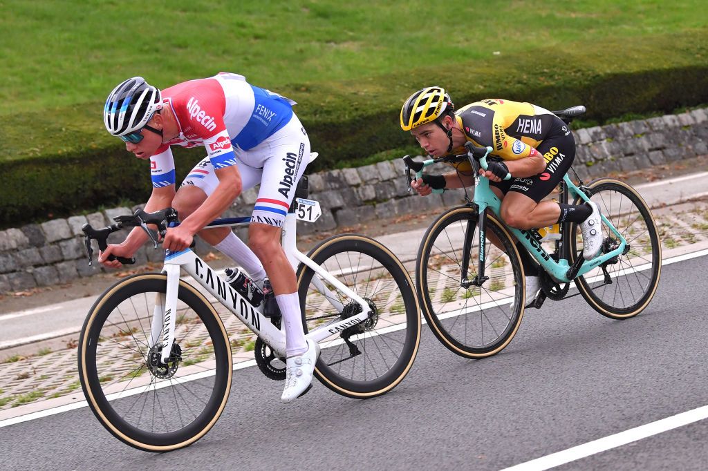 Van der Poel and Van Aert ride in the finale