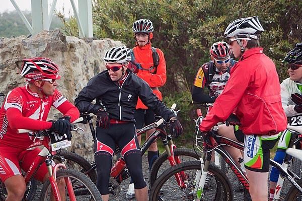 Sid Taberlay (centre) chats before the start.