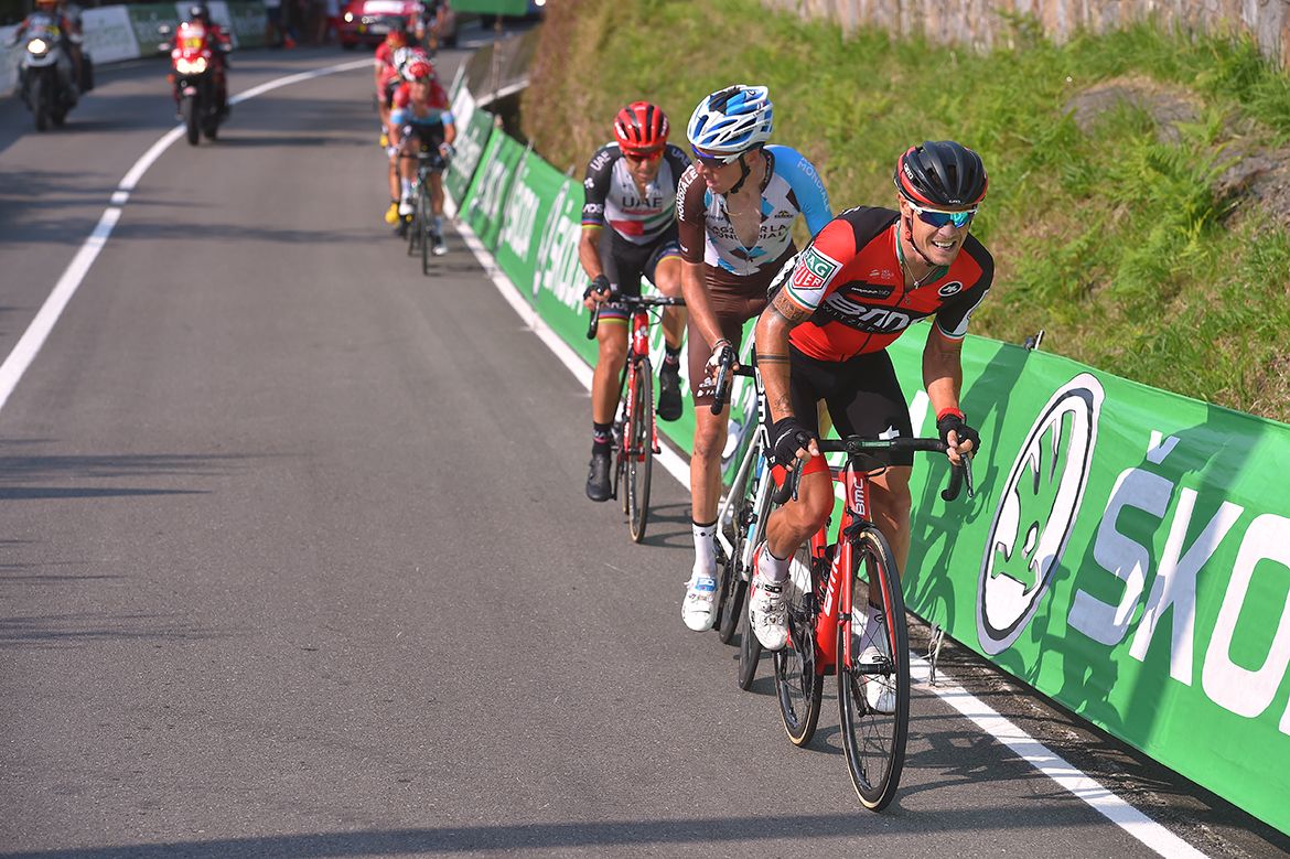 Nicolas Roche (BMC) followed by Romain Bardet and Matej Mohoric on the final climb