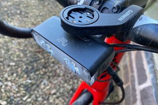 Image shows the Specialized Flux 1250 mounted on a bike