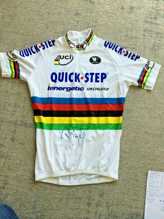 A signed Paolo Bettini 2008 world champion's jersey available on eBay