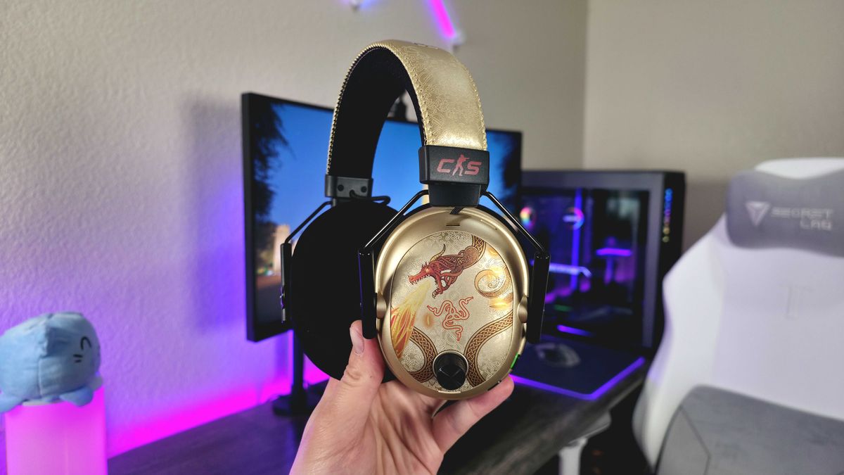 Image of the Razer Counter-Strike 2 Dragon Lore Collection.