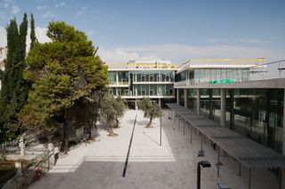 view from above of building and courtyard at Bezalel Academy of Arts and Design in jerusalem