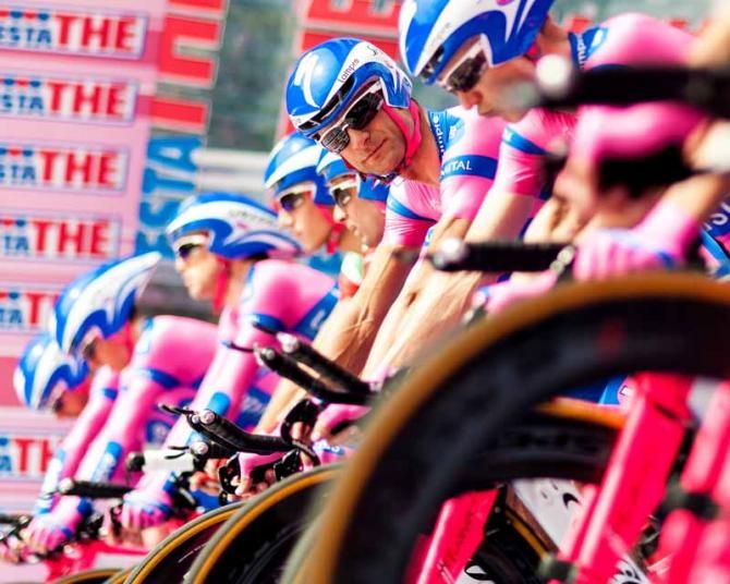 Michele Scarponi looks over before starting the Giro's team time trial in Verona