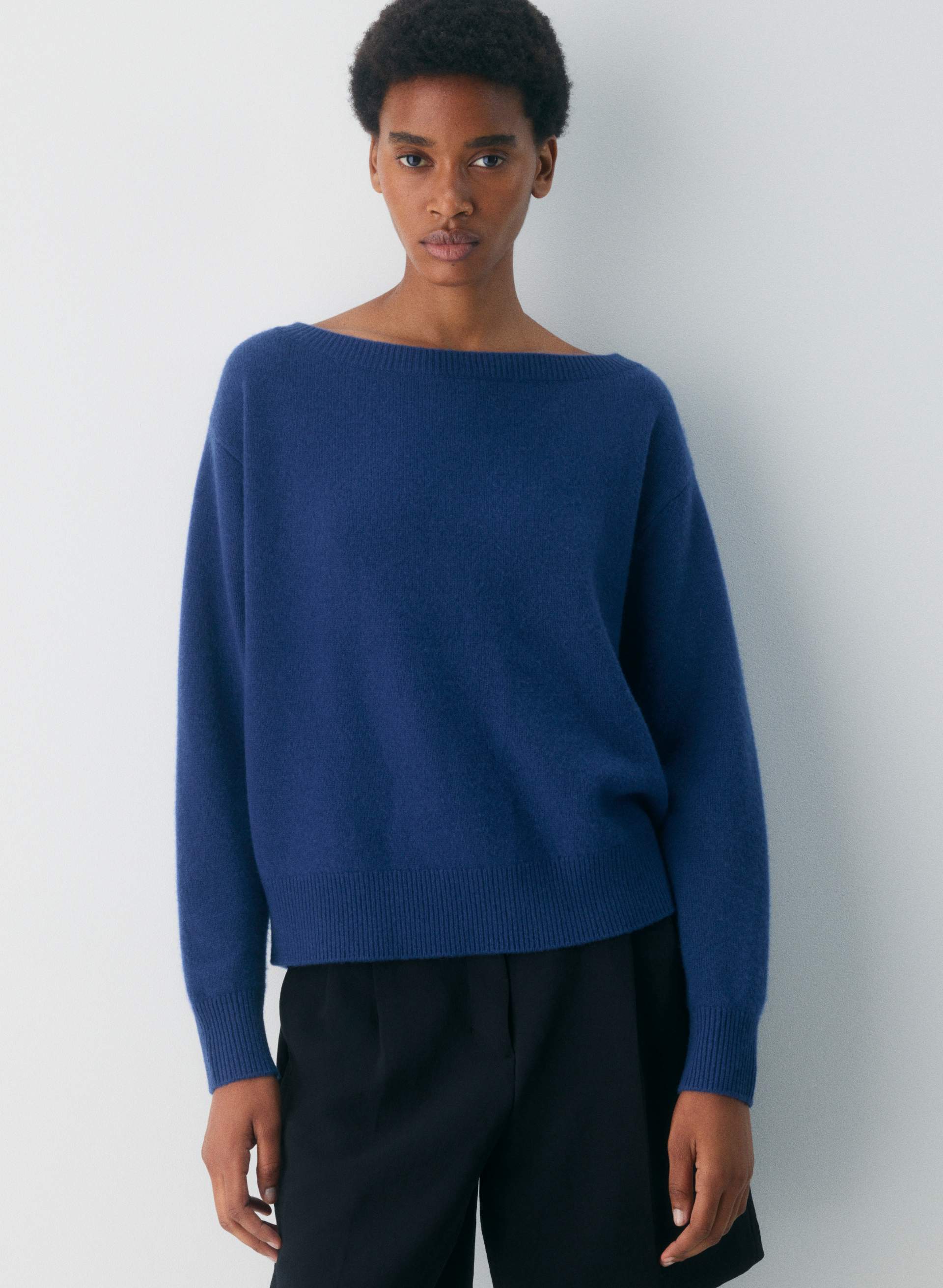 Aritzia, Essential Cashmere Relaxed Boatneck Sweater