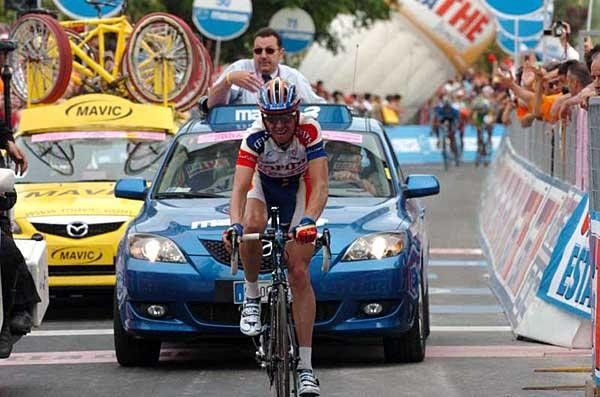 Rik Verbrugghe (Cofidis) comes into the finish as stage winner