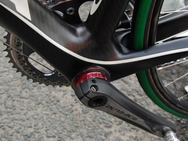 FSA ceramic bearing bottom brackets are subbed in for use on the Dura-Ace cranks.