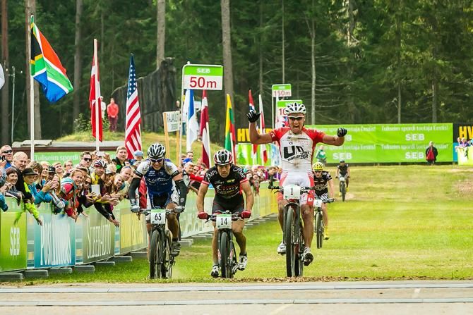 Erki P&uuml;tsep wins the Tartu Rattamaraton