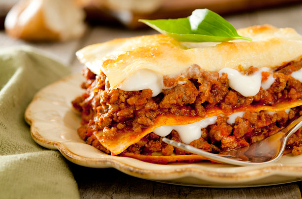 Italian three cheese lasagne | Dinner Recipes | GoodTo