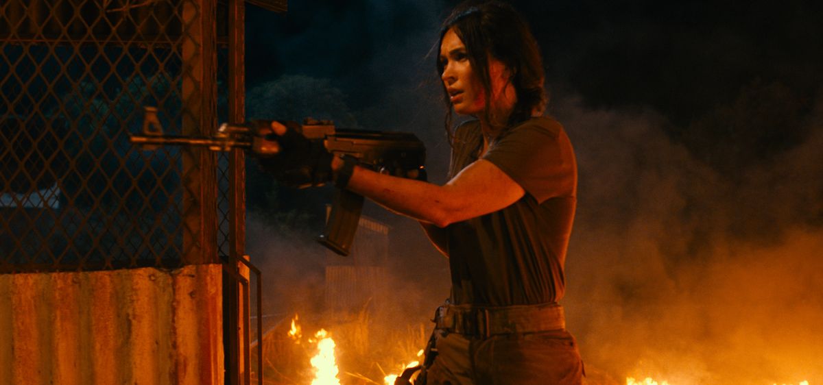 Megan Fox battles a lioness in &#039;Rogue.&quot;