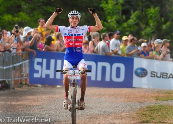 Jaraslav Kulhavy (Rubena-Birell-Specialized) winning his first world cup