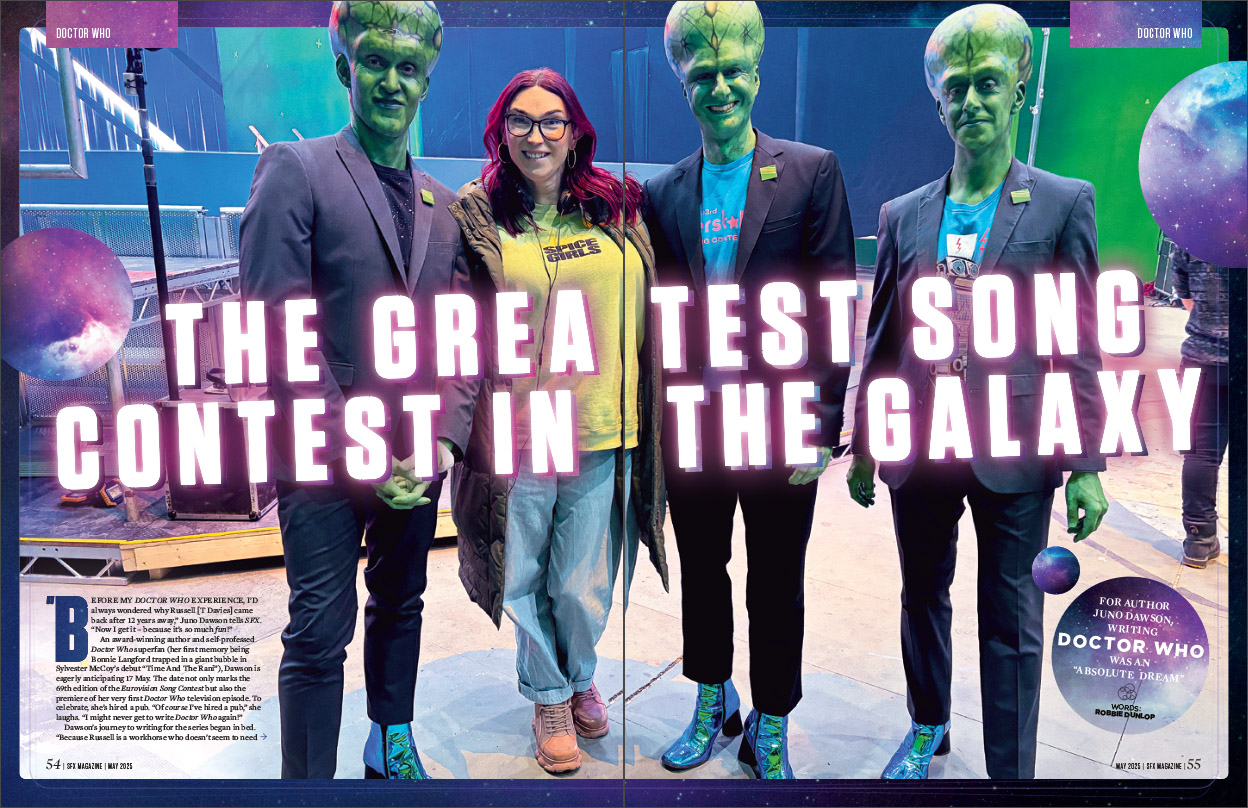 Juno Dawson on-set with three green-skinned aliens.